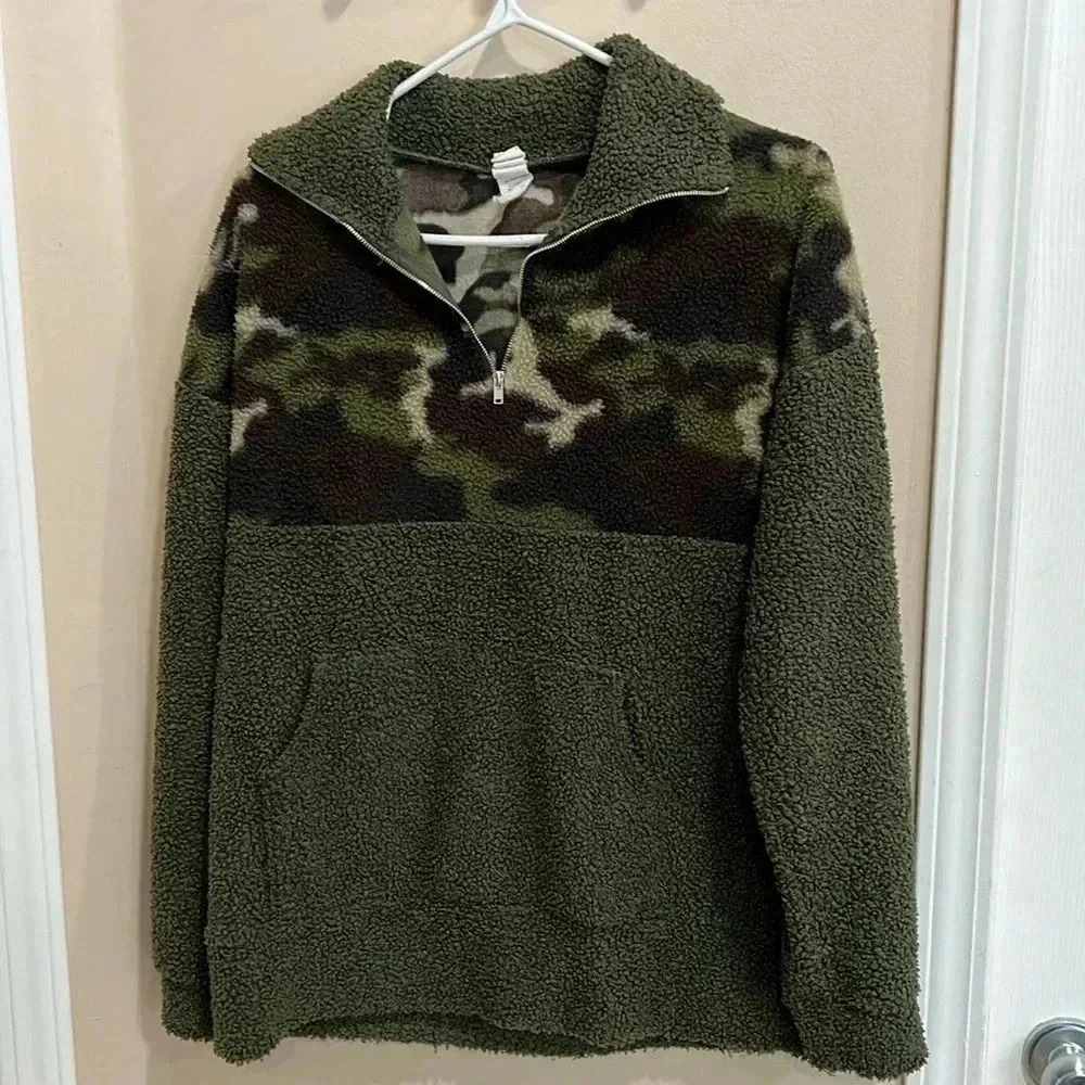 (10) Sherpa half  zip
